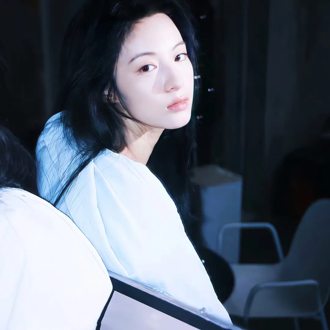 小泳者